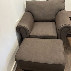 Oversized Chair And Ottoman