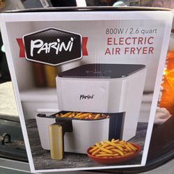 New In Box 35.00 Air fryer