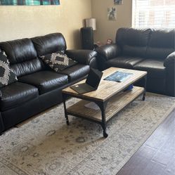 Almost new Sofa Set - Just 1 Year Old