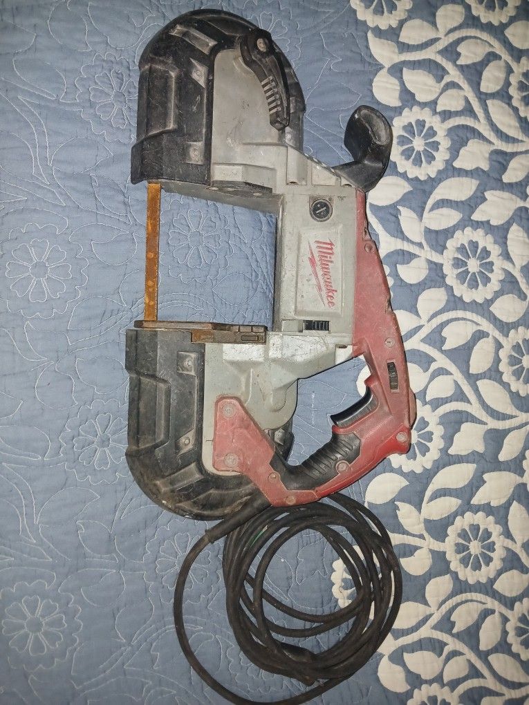 💥Milwaukee Bandsaw💥