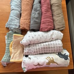 Muslin Swaddle Blankets And Burp Cloths 