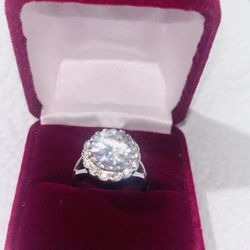 Brand New White Sapphire Halo Ring – 5.08ct – Sterling Silver 925 (Size 7)