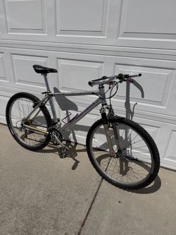 Gary Fisher MT Tam MTB 26 Aluminum Hardtail 15.5” Frame Size