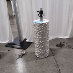 White Embossed Scrollwork Table Lamp in Ceramic
