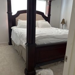 King Side Bed With Mattress And Box Spring 