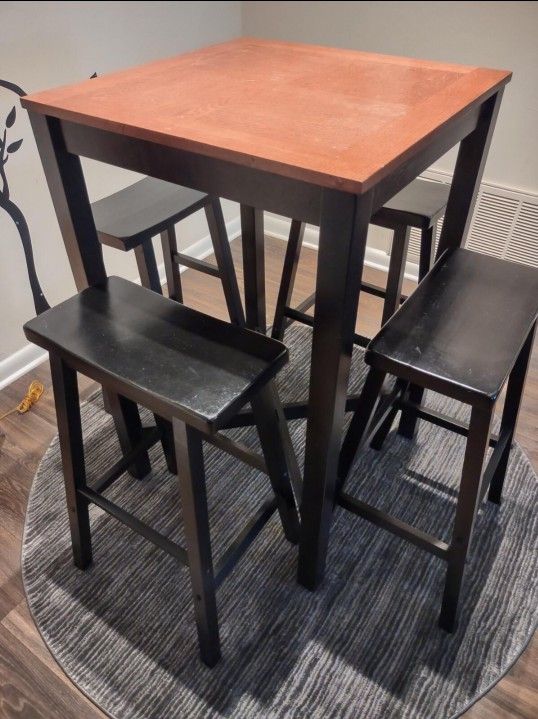 Bistro/Pub Style Table With Four Matching Stools