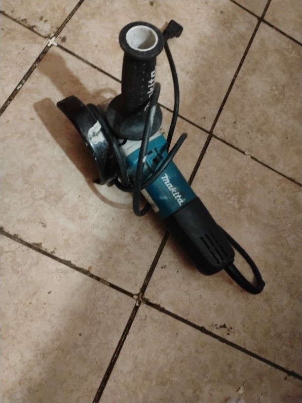 Makita Grinder For 60