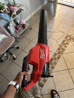 Milwaukee Leaf Blower M18