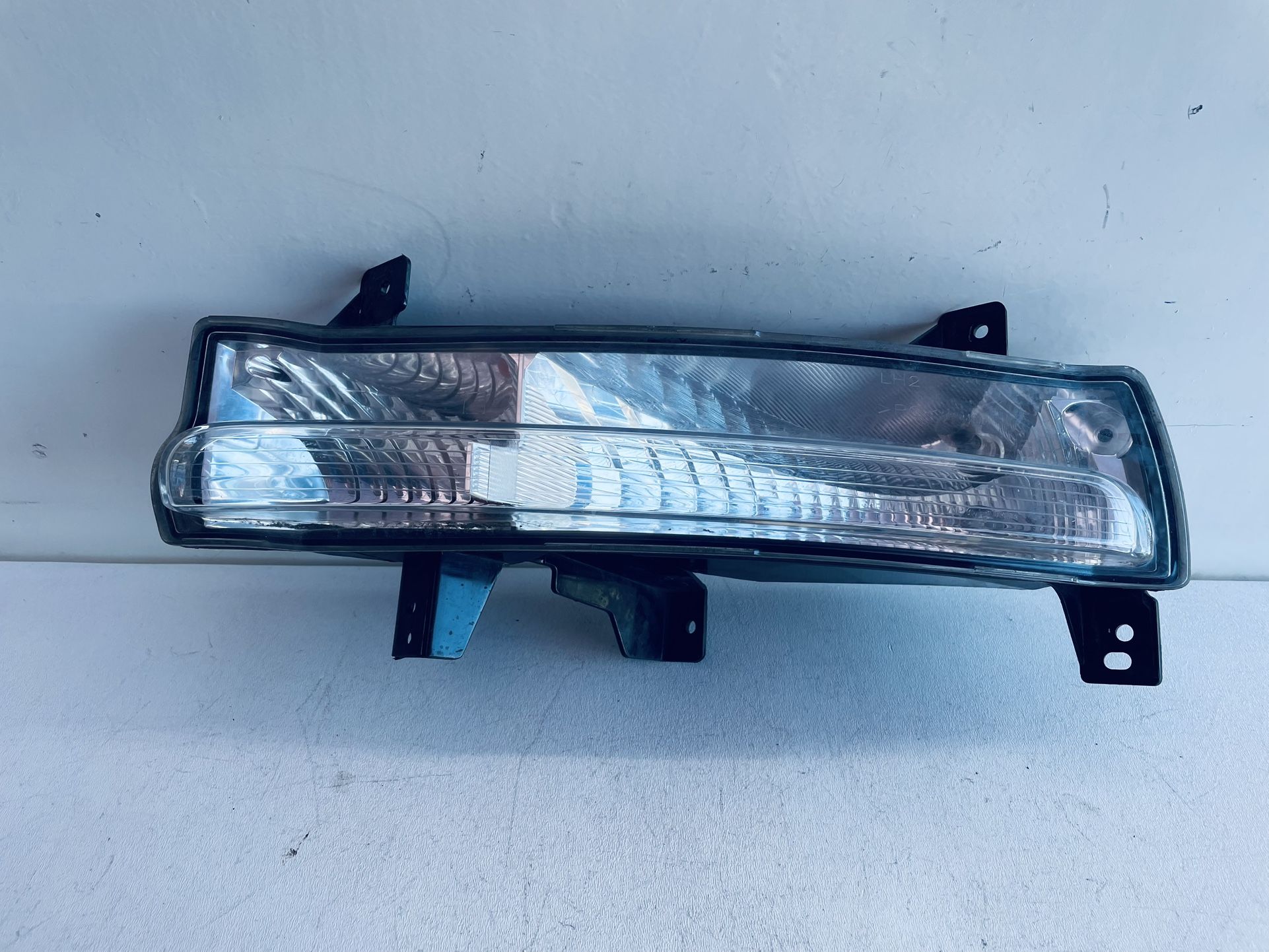 2017-2021 JEEP COMPASS LEFT DRIVER SIDE FOG LIGHT OEM