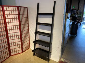 Black 5-Tier Leaning Ladder Bookshelf
