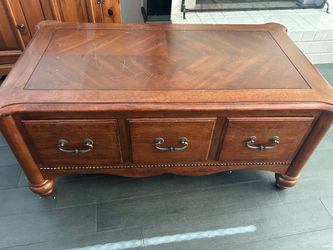 Living room table set