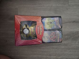 Sam's club Paldean Fates mini tin bundle