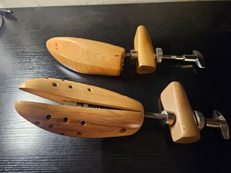 2 free shoe stretchers