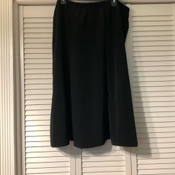 Women’s Black Skirt (size 18)