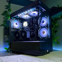 Gaming PC: 32GB DDR5 | RTX 5070 | intel i7-14700F