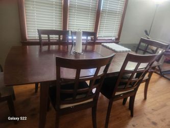 Comedor con 6 sillas
