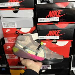 Kobe AD NXT FF Queen size 10.5 VNDS