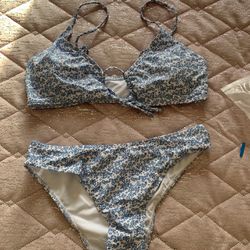 Womens Medium Swimsuit Bikini Set 