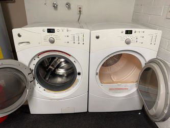 GE washer dryer set