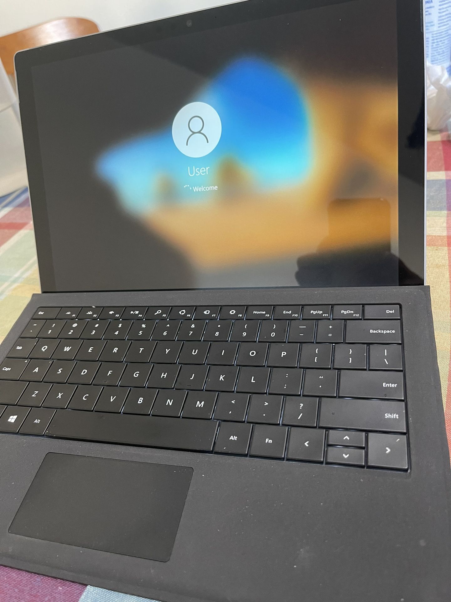  Microsoft Surface Pro - i7 8GB, 500 GB SSD,Keyboard A+