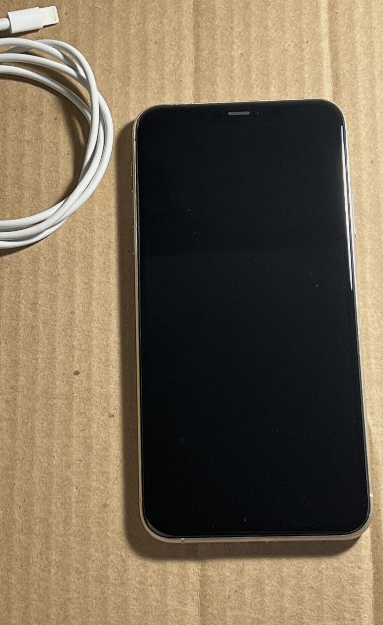 Factory Unlocked Silver iPhone 11 Pro Max 512gb