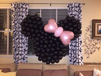 Minnie Mouse Balloon Wall