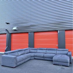 Macys Power Reclining Sectional Couch❗️