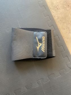 MIzuno Baseball/Softball Glove wrap