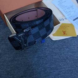 Black Louis Vuitton belt checker 110cm