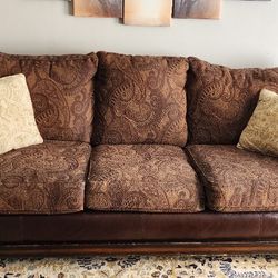 Rotherman Traditional Sofa