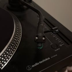 Audio Technica Direct Drive Turntable 
