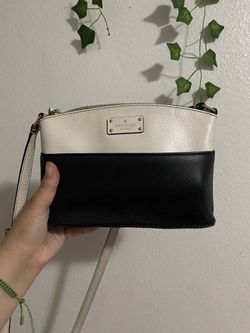 Kate spade purse , Black and White