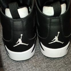 **Brand New**Jordans Flight Club 91s Black And White Size 12m Only $70!!! 