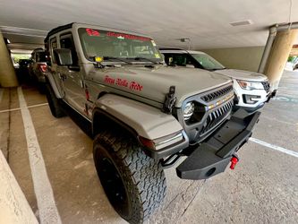 Jeep JL Halo rims and tires.