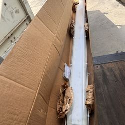 8 FT Shop Light X2
