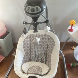 Graco Baby Swing 