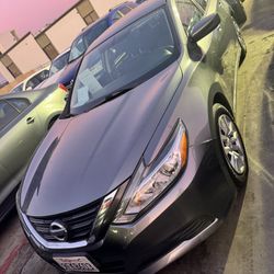 2017 Nissan Altima 