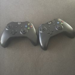 Xbox 1 Controllers 