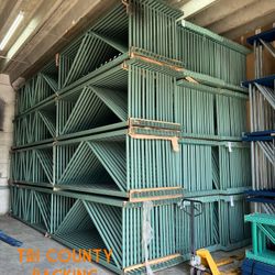 42”x24’ Uprights Brand New Pallet Racks Beams Uprights Wire Decks Export Forklift 