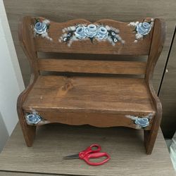 Cute Little Bench Perfect For Easter 