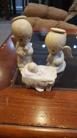 Precious moments 3 piece set nativity