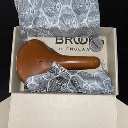Brooks B17 Leather Bicycle Saddle with Leather Care Cream