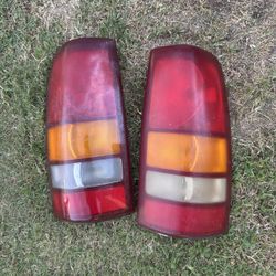 2002 Chevy Silverado Tail lights 