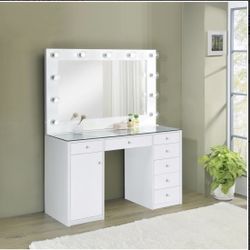 **SALE** Vanity In White Finish With 7 Drawers And LED Lights!