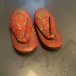 Japanese Thongs Antique Childrens Shoes   Red Damask Provenance