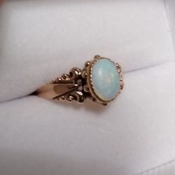 Beautiful In Box 10k Rose 🌹 Gold Genuine Opal Ring For Christmas 🎄