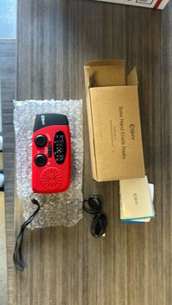 E-Sky Solar Hand Crank Radio-Colar Red