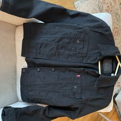Women’s Levi’s Black Trucker Jacket 