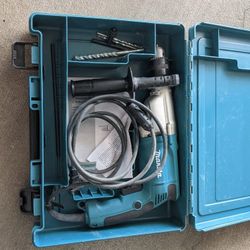 Makita 2-speed Hammer Drill HP2050