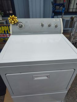 Whirlpool gas dryer in immaculate condition works perfectly